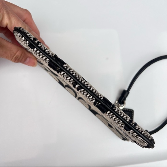 Large Coach Wristlet Signature Black/Gray with Studs - Picture 8 of 12